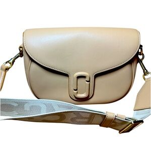 MARC JACOBS The Covered J Marc Light Tan Smooth Leather Saddle Bag Auth Ex++